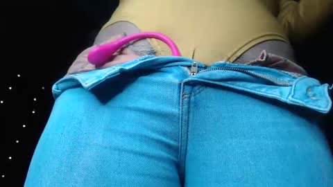 Snapshot of naughtyhotsquirt chatting on 7, 12, 2024 Kimberly online show from 7, 12, 2024