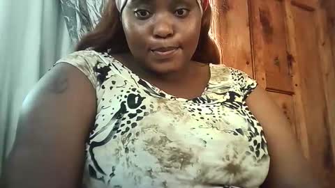 naughtylisah online show from 18, 11, 2025