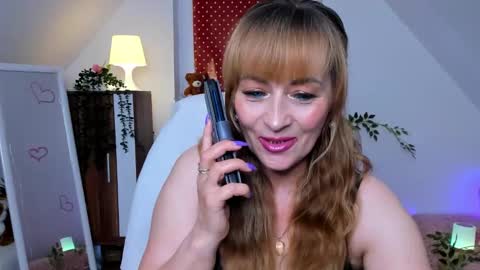 Milana - on air every day except Wednesday from 9 pm to 4 am European time online show from 13, 9, 2025