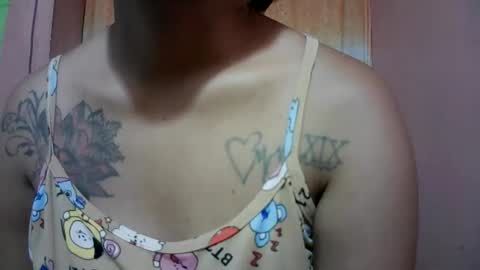 Snapshot of naughtymom_33 chatting on 17, 10, 2025 naughtymom_33 online show from 17, 10, 2025