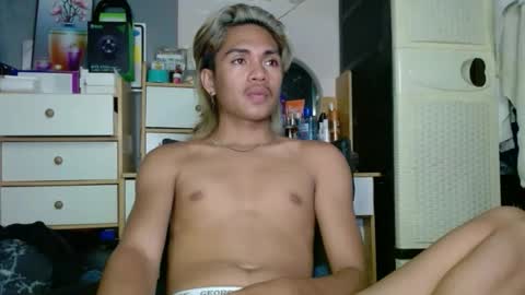 naughtyperfectasian4u online show from 22, 3, 2026