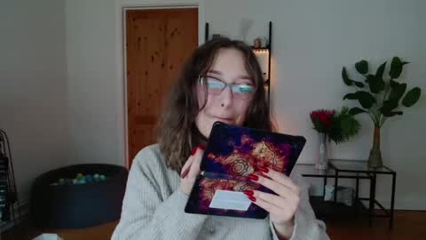 Ella - Naughty Rapunzel online show from 6, 12, 2024