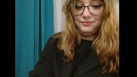 Ella - Naughty Rapunzel online show from 21, 3, 2026