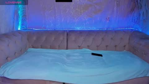 Snapshot of naughtyrouse chatting on 29, 10, 2025 ambar jhonf and matt online show from 29, 10, 2025