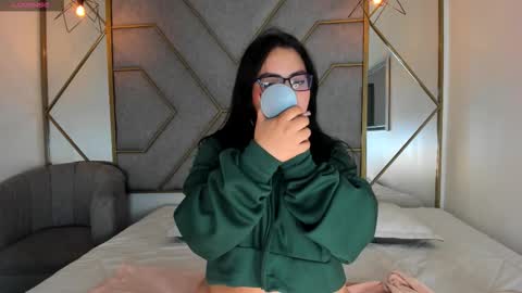 Snapshot of navannycattan chatting on 18, 9, 2025 NavannyCattan online show from 18, 9, 2025