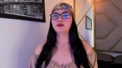 Snapshot of navannycattan chatting on 9, 11, 2025 NavannyCattan online show from 9, 11, 2025