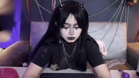 Snapshot of navier__ chatting on 30, 11, 2025 Navier online show from 30, 11, 2025