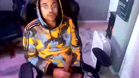 Snapshot of navonimoo chatting on 17, 12, 2025 navonimoo online show from 17, 12, 2025