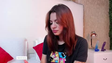 Mia  online show from 25, 9, 2025