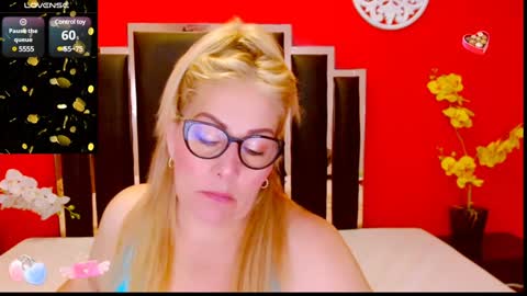 Lady Nayla online show from 6, 1, 2025