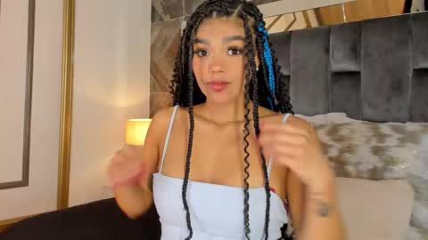 Snapshot of naylagrey chatting on 10, 10, 2025 online show from 10, 10, 2025