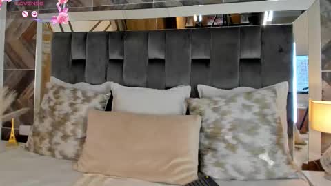 Snapshot of naylagrey chatting on 10, 11, 2025 online show from 10, 11, 2025