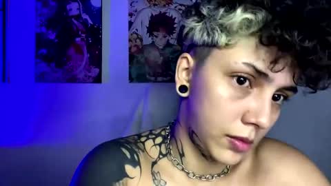 Snapshot of nazzz10 chatting on 30, 11, 2025 nazzz10 online show from 30, 11, 2025