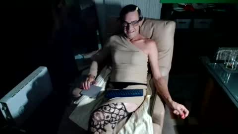 Hi Im CJ online show from 17, 1, 2025