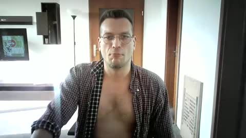 Sebastian online show from 1, 3, 2025