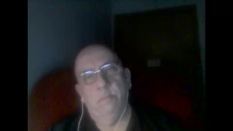 Snapshot of needlesslove chatting on 23, 2, 2025 Tom online show from 23, 2, 2025