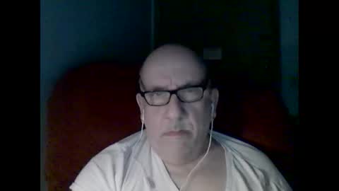 Snapshot of needlesslove chatting on 20, 9, 2025 Tom online show from 20, 9, 2025