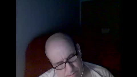 Snapshot of needlesslove chatting on 21, 11, 2025 Tom online show from 21, 11, 2025