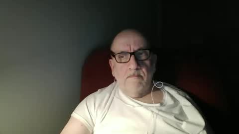 Snapshot of needlesslove chatting on 22, 3, 2026 Tom online show from 22, 3, 2026