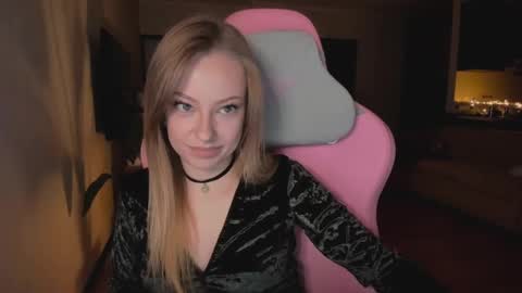 Snapshot of needmorespeed chatting on 13, 12, 2024 m a r i a online show from 13, 12, 2024