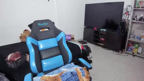 Geek Nicole    im Neeko UwU online show from 20, 12, 2025