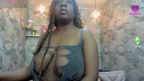 Snapshot of neffertiry_ebonny chatting on 10, 9, 2025 Nefer online show from 10, 9, 2025