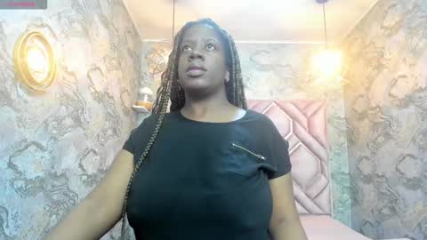 Snapshot of neffertiry_ebonny chatting on 15, 10, 2025 Nefer online show from 15, 10, 2025