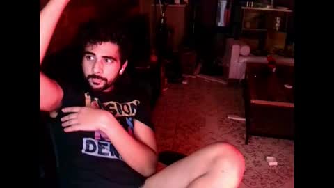 Snapshot of neilsing chatting on 21, 11, 2025 neil online show from 21, 11, 2025