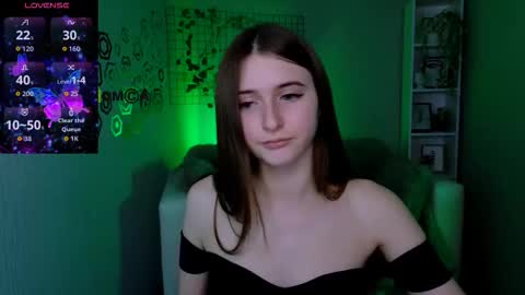 Snapshot of nekky_mouse chatting on 14, 11, 2025 Meow online show from 14, 11, 2025