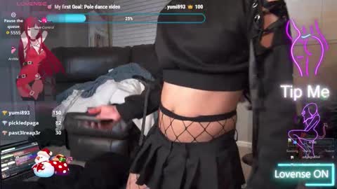 Snapshot of nekosamauwu chatting on 14, 11, 2025 NekoSamaUwU online show from 14, 11, 2025