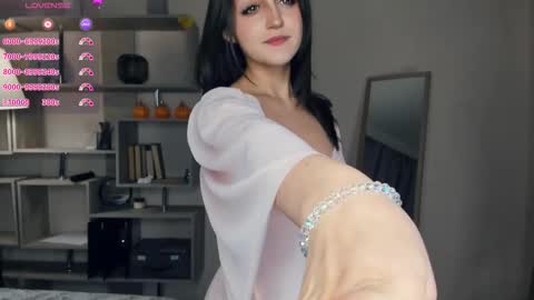 Vicky and Beatrice online show from 18, 1, 2026