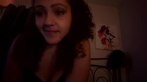 Snapshot of nellbee chatting on 2, 11, 2025 Nell xo online show from 2, 11, 2025