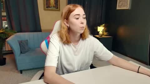 Snapshot of nelliemathers chatting on 19, 11, 2025 Nelli online show from 19, 11, 2025