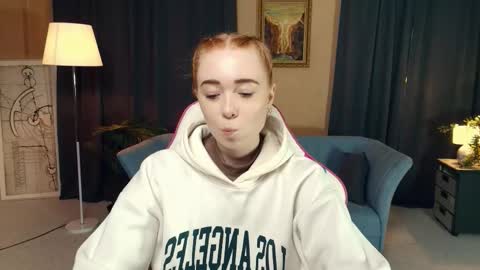 Snapshot of nelliemathers chatting on 22, 11, 2025 Nelli online show from 22, 11, 2025