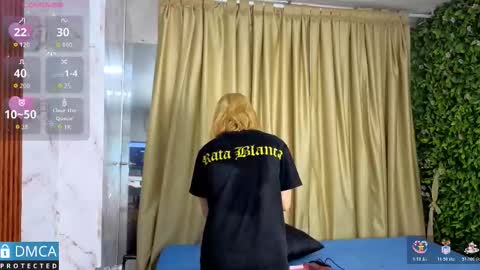 Snapshot of nena_cupcake_ chatting on 13, 2, 2026 Salome Nena cupcake online show from 13, 2, 2026