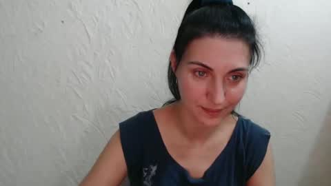Snapshot of nensyfay_ chatting on 14, 12, 2024 Nensy online show from 14, 12, 2024