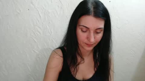 Snapshot of nensyfay_ chatting on 1, 2, 2025 Nensy online show from 1, 2, 2025