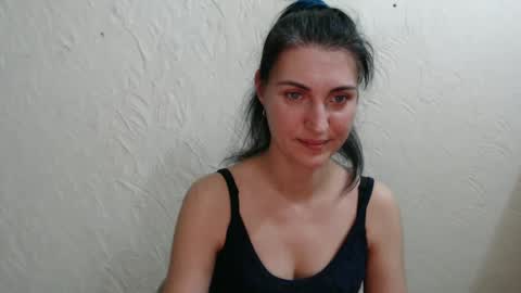 Snapshot of nensyfay_ chatting on 2, 2, 2025 Nensy online show from 2, 2, 2025