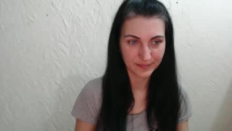 Snapshot of nensyfay_ chatting on 8, 3, 2025 Nensy online show from 8, 3, 2025