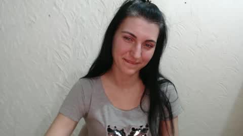 Snapshot of nensyfay_ chatting on 8, 3, 2025 Nensy online show from 8, 3, 2025