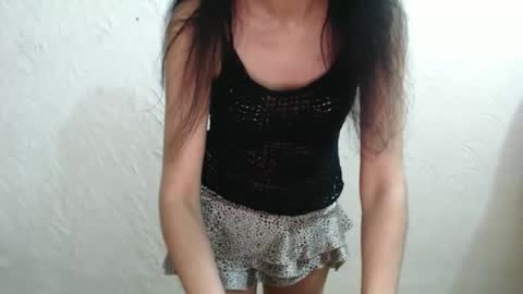 Snapshot of nensyfay_ chatting on 28, 11, 2025 Nensy online show from 28, 11, 2025