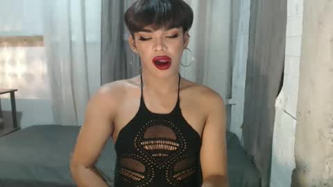 neomi online show from 25, 9, 2025