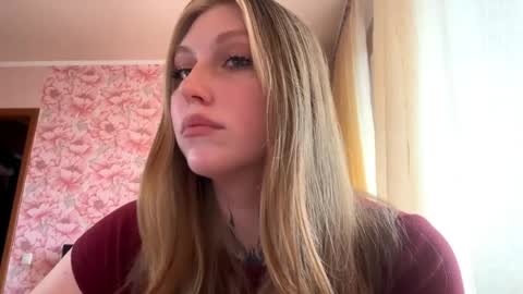 neomimaddern online show from 8, 4, 2026