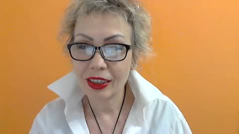 NessyJenixs online show from 6, 3, 2025