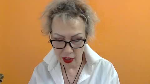 NessyJenixs online show from 10, 3, 2025