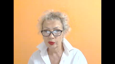 NessyJenixs online show from 22, 9, 2025