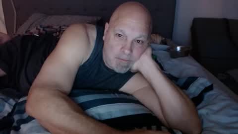 Snapshot of nethggoes85 chatting on 17, 11, 2025 nethggoes85 online show from 17, 11, 2025