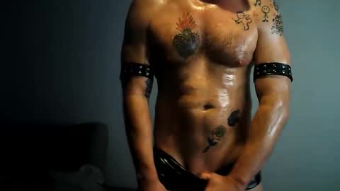 newcamboy1 online show from 2, 4, 2026