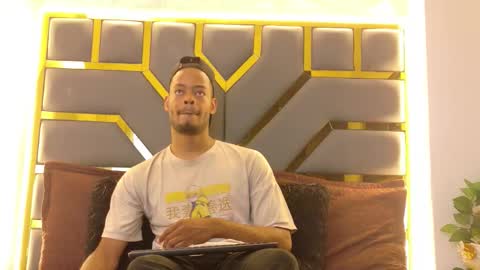 Snapshot of neytanmalcon chatting on 5, 11, 2025 neytanmalcon online show from 5, 11, 2025