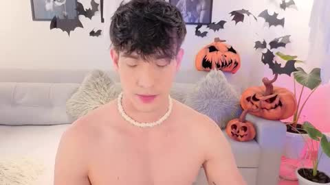 Snapshot of neythan__blaze chatting on 3, 11, 2025 online show from 3, 11, 2025